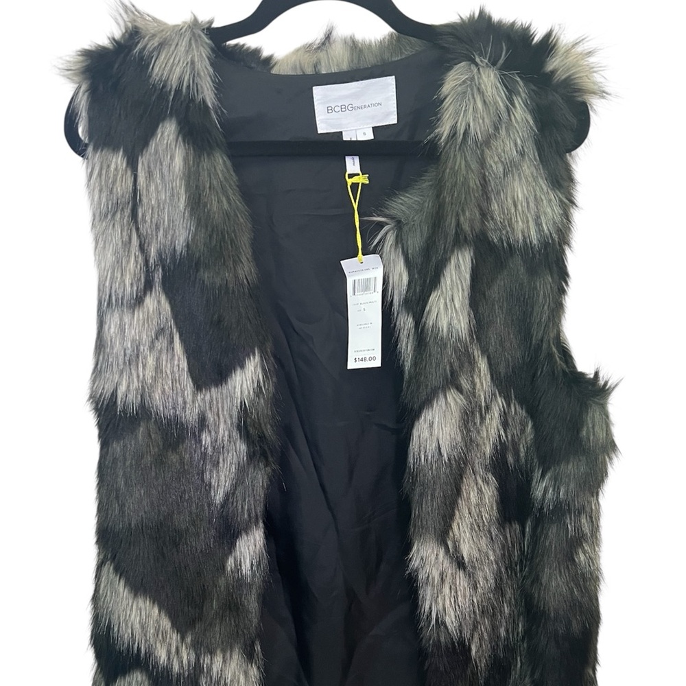 BCBG Generation Black and Gray Faux Fur Vest Size Small